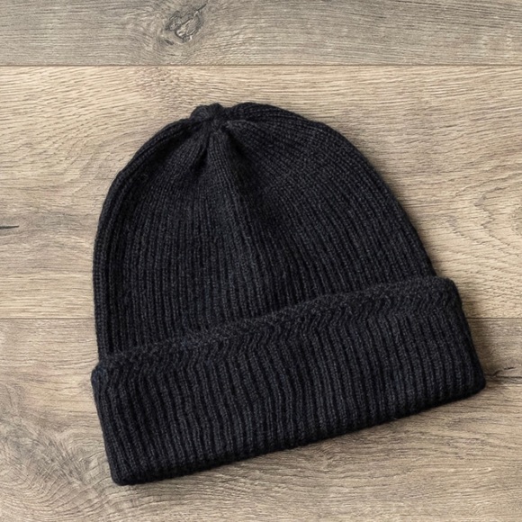 Docker / Fisherman Ribbed Beanies - Picture 4 of 9